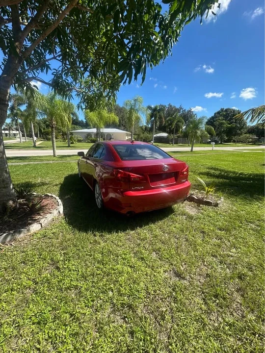 2005 Lexus IS 2nd Gen - Image 4 of 6
