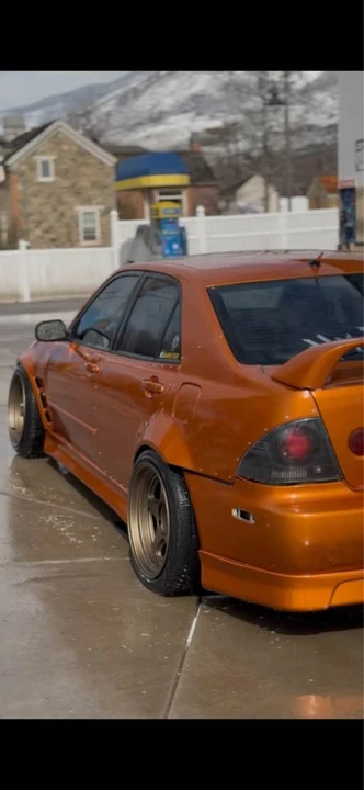 2005 Lexus IS 1st Gen - Image 4 of 5