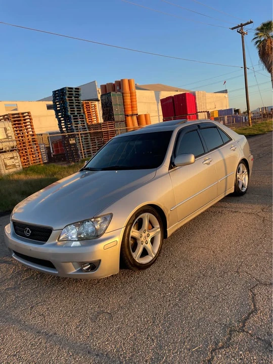 2005 Lexus IS 1st Gen - Image 2 of 14