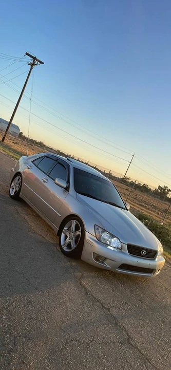 2005 Lexus IS 1st Gen - Image 4 of 14