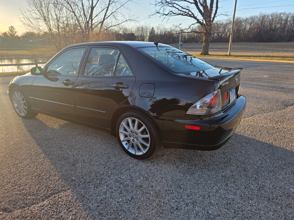 2005 Lexus IS 1st Gen - Image 7 of 31