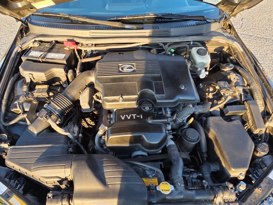 2005 Lexus IS 1st Gen - Image 26 of 31
