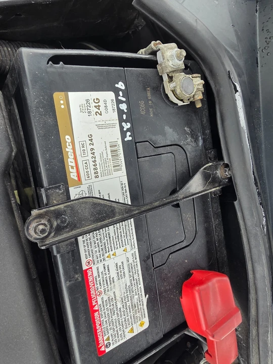 2005 Lexus IS 1st Gen - Image 25 of 31