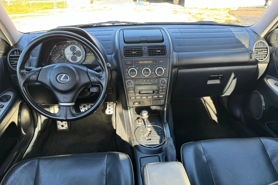 2005 Lexus IS 1st Gen - Image 18 of 31