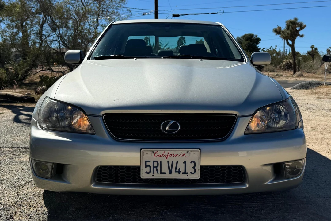2005 Lexus IS 1st Gen - Image 2 of 31