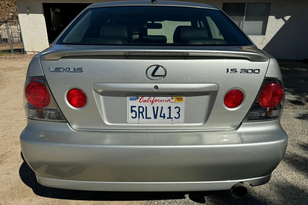 2005 Lexus IS 1st Gen - Image 5 of 31