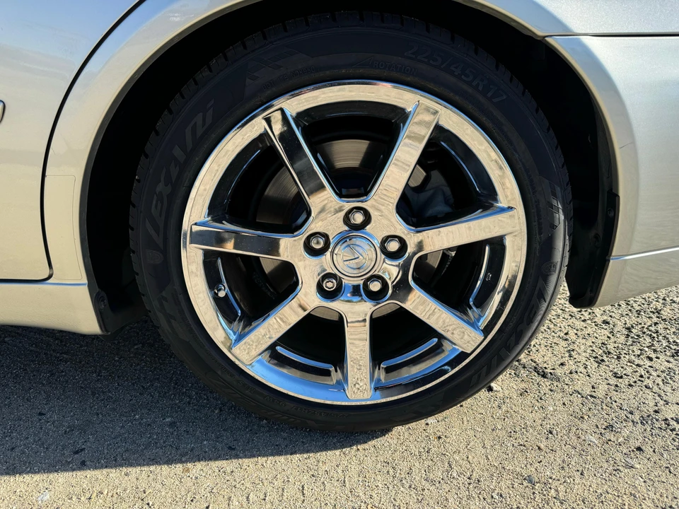 2005 Lexus IS 1st Gen - Image 15 of 31