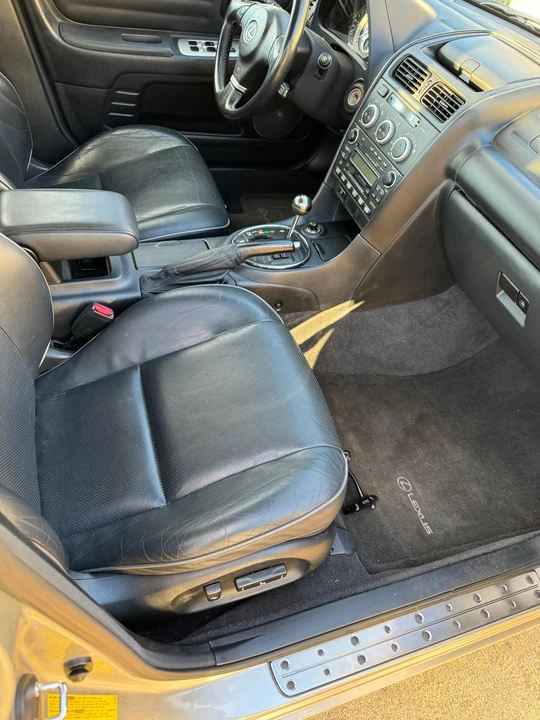 2005 Lexus IS 1st Gen - Image 25 of 31