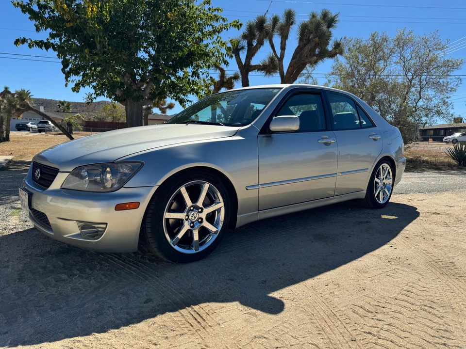 2005 Lexus IS 1st Gen - Image 6 of 31