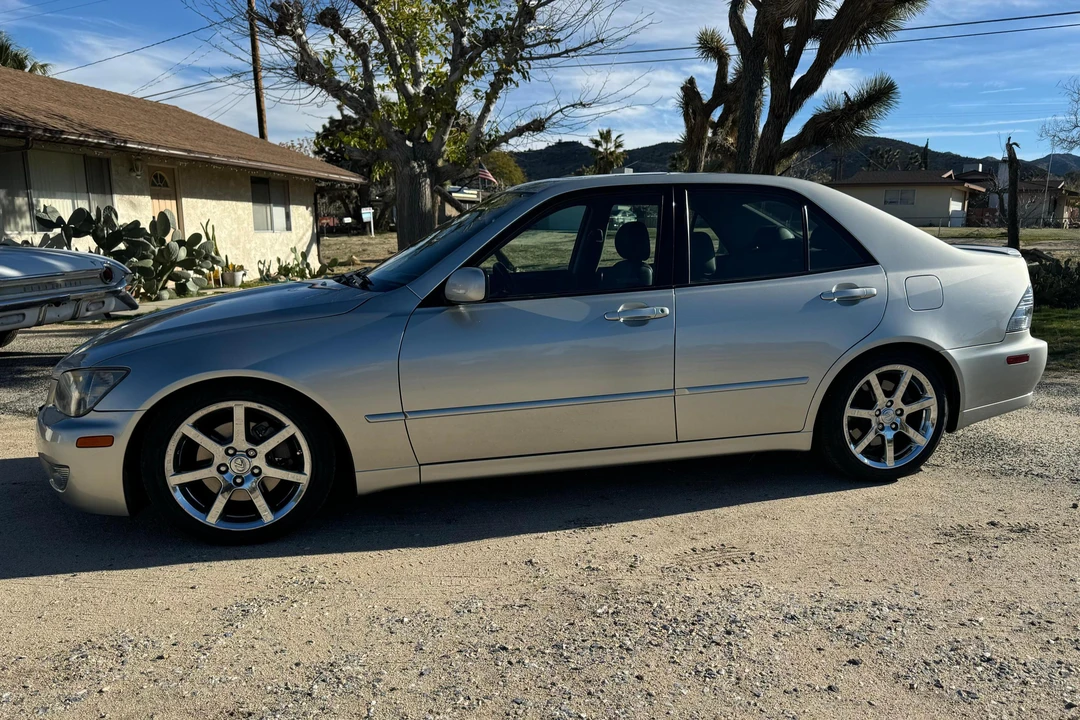 2005 Lexus IS 1st Gen - Image 3 of 31