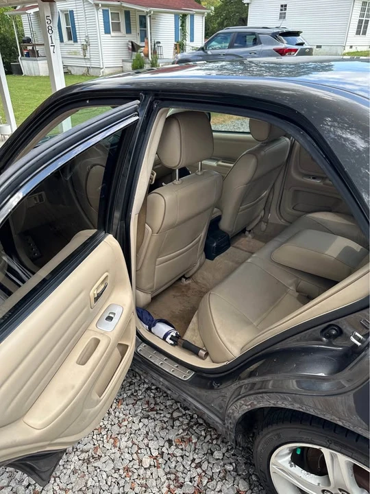 2005 Lexus IS 1st Gen - Image 7 of 10