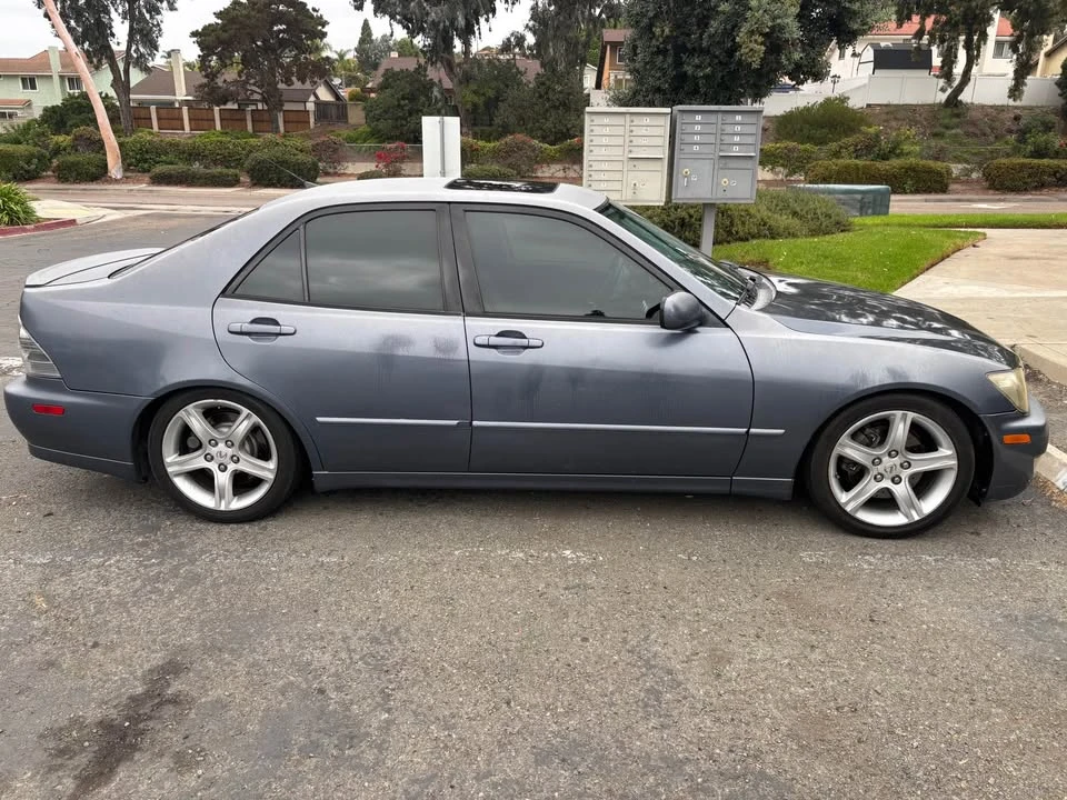 2005 Lexus IS 1st Gen - Image 2 of 14