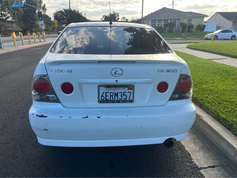 2005 Lexus IS 2nd Gen - Image 3 of 11
