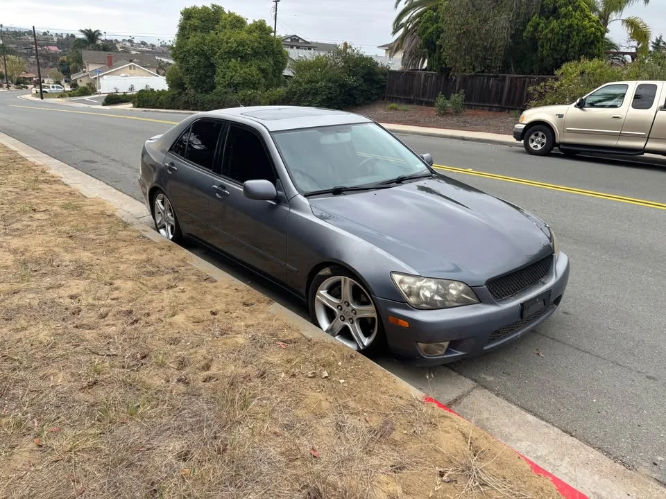 2005 Lexus IS 1st Gen - Image 14 of 14