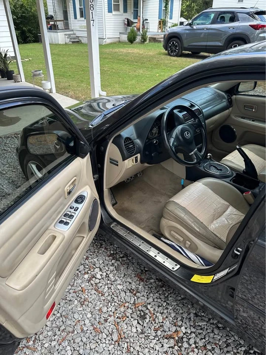 2005 Lexus IS 1st Gen - Image 6 of 10