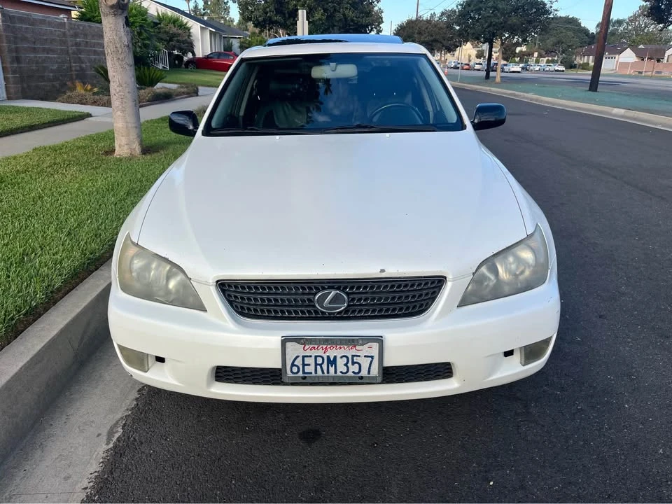 2005 Lexus IS 2nd Gen - Image 2 of 11