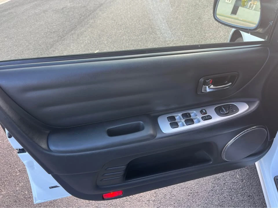 2005 Lexus IS 2nd Gen - Image 7 of 11