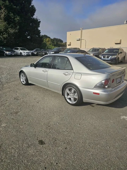 2005 Lexus IS 1st Gen - Image 4 of 16