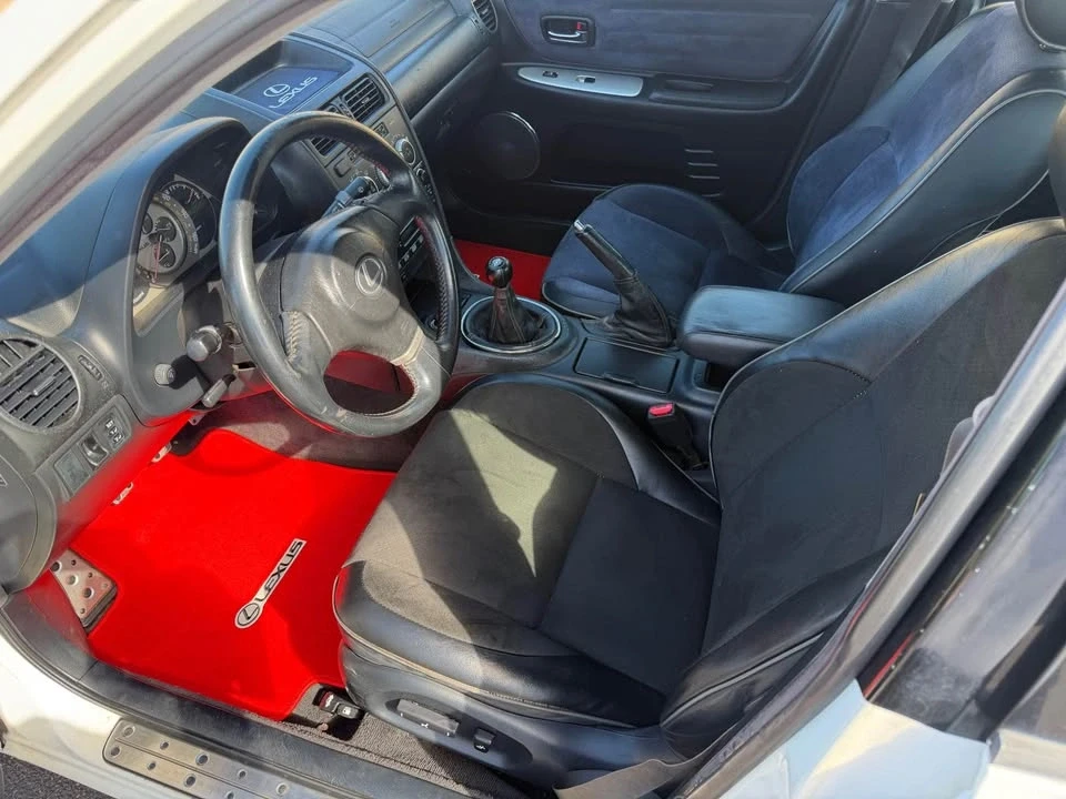 2005 Lexus IS 1st Gen - Image 6 of 7
