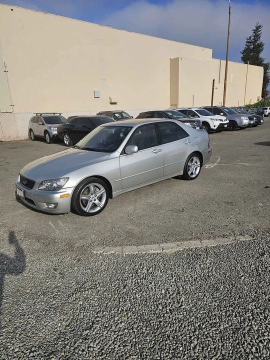 2005 Lexus IS 1st Gen - Image 2 of 16