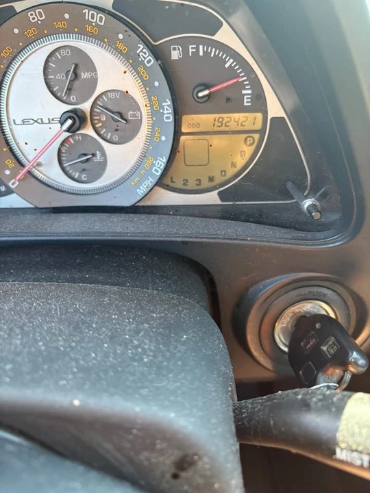 2005 Lexus IS 1st Gen - Image 11 of 13
