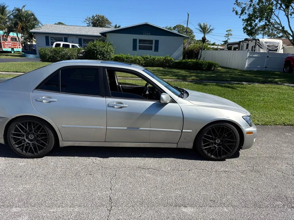 2005 Lexus IS 1st Gen - Image 3 of 13