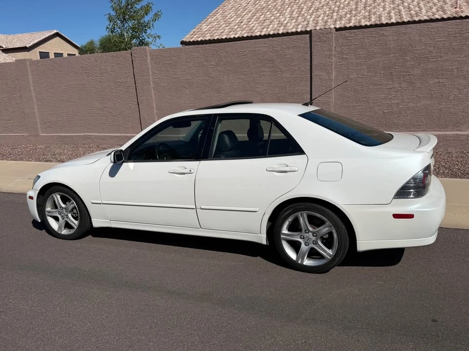 2005 Lexus IS 1st Gen - Image 3 of 7