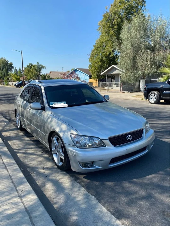 2005 Lexus IS 1st Gen - Image 2 of 12