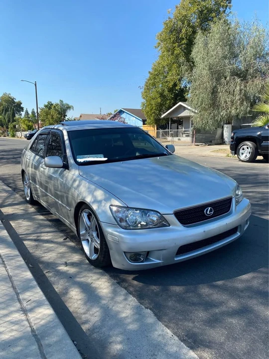 2005 Lexus IS 1st Gen - Image 12 of 12