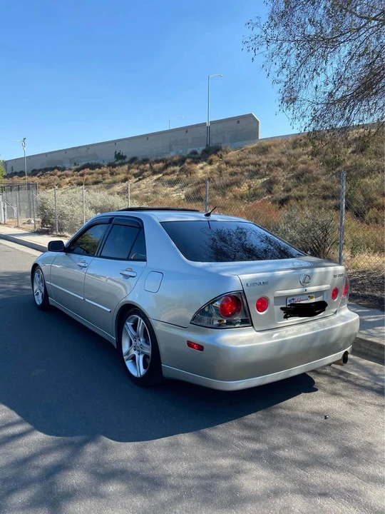 2005 Lexus IS 1st Gen - Image 3 of 12