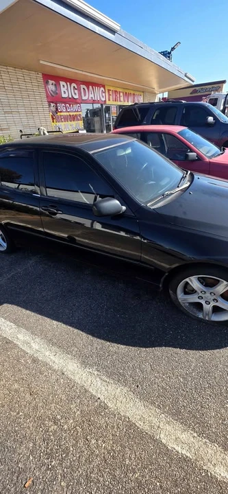 2005 Lexus IS 1st Gen - Image 2 of 10