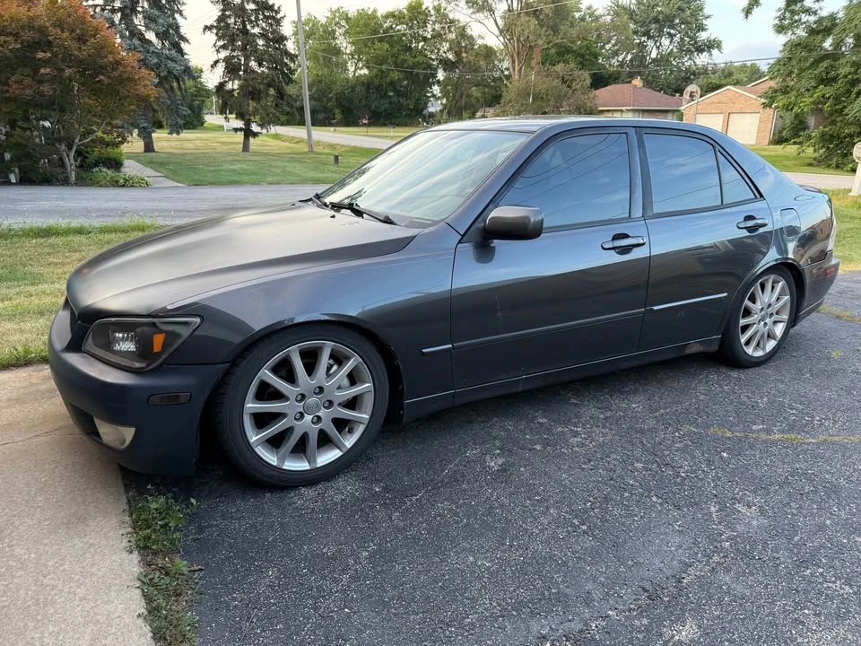 2005 Lexus IS 1st Gen - Image 2 of 7