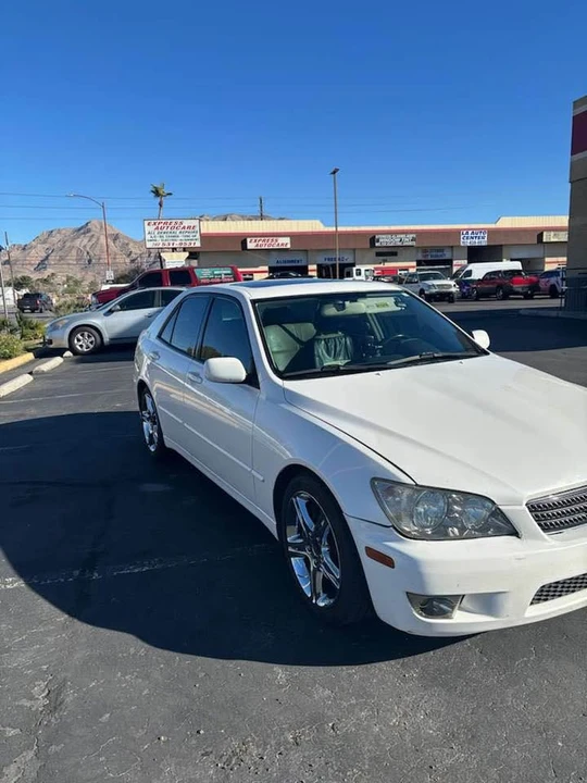 2005 Lexus IS 2nd Gen - Image 3 of 7