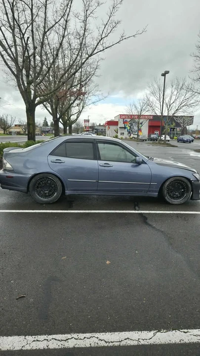2005 Lexus IS 1st Gen - Image 8 of 20