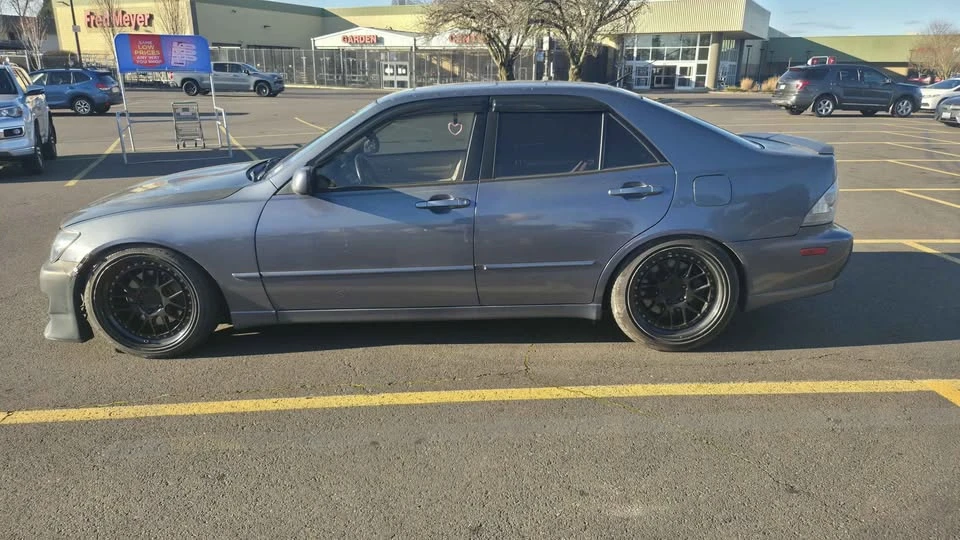 2005 Lexus IS 1st Gen - Image 2 of 20