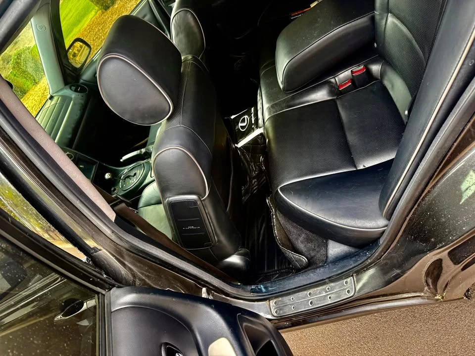 2005 Lexus IS 2nd Gen - Image 5 of 10