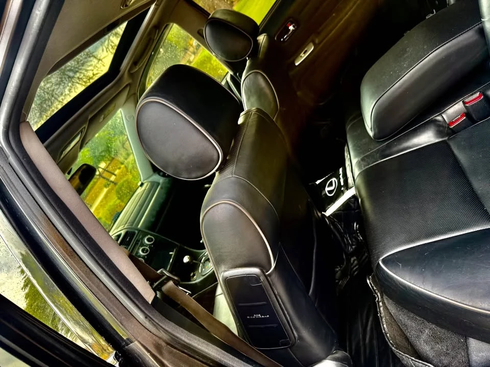 2005 Lexus IS 2nd Gen - Image 6 of 10