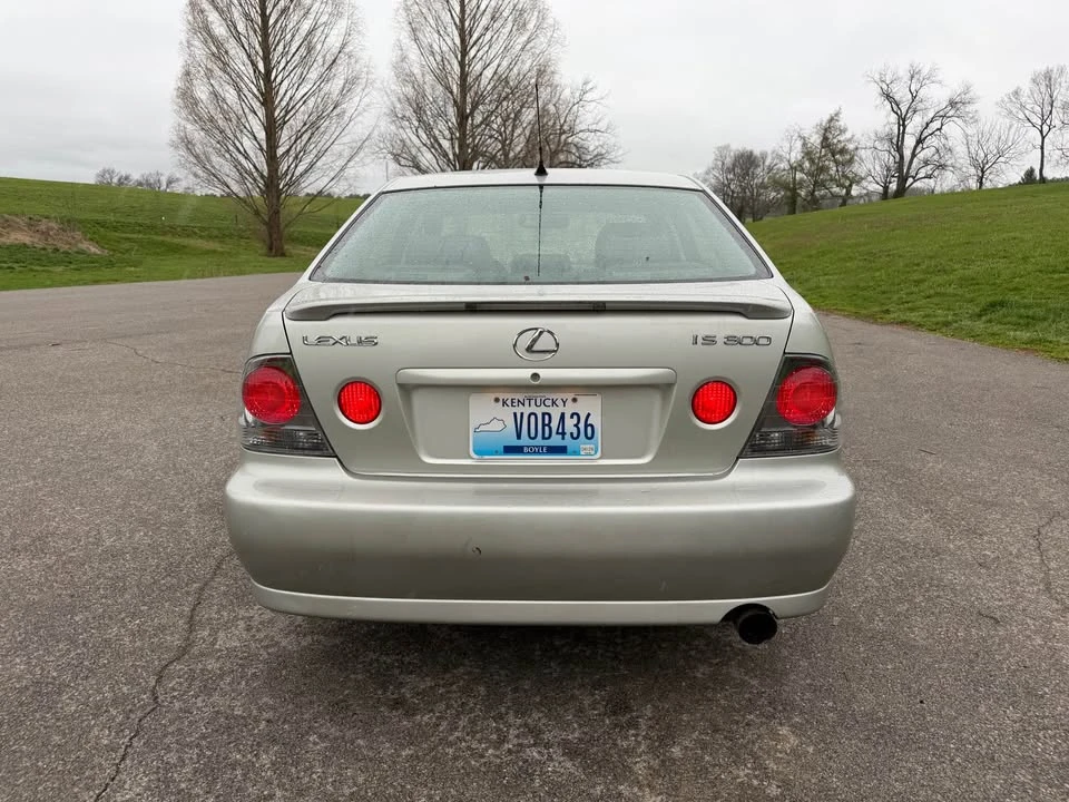2005 Lexus IS 1st Gen - Image 6 of 17