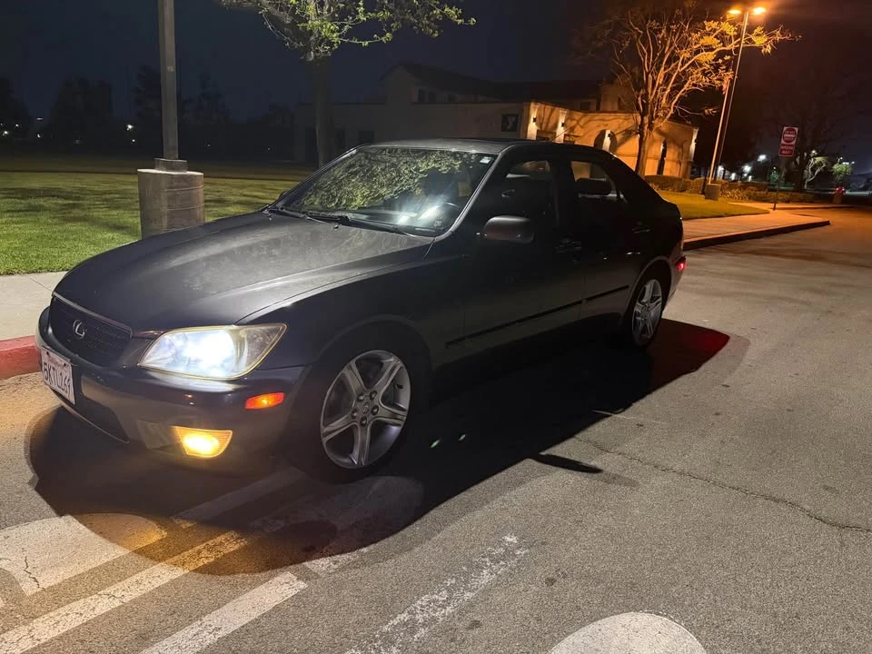 2005 Lexus IS 1st Gen - Image 3 of 18