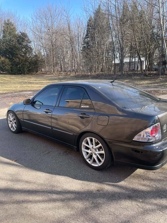 2005 Lexus IS 1st Gen - Image 3 of 19