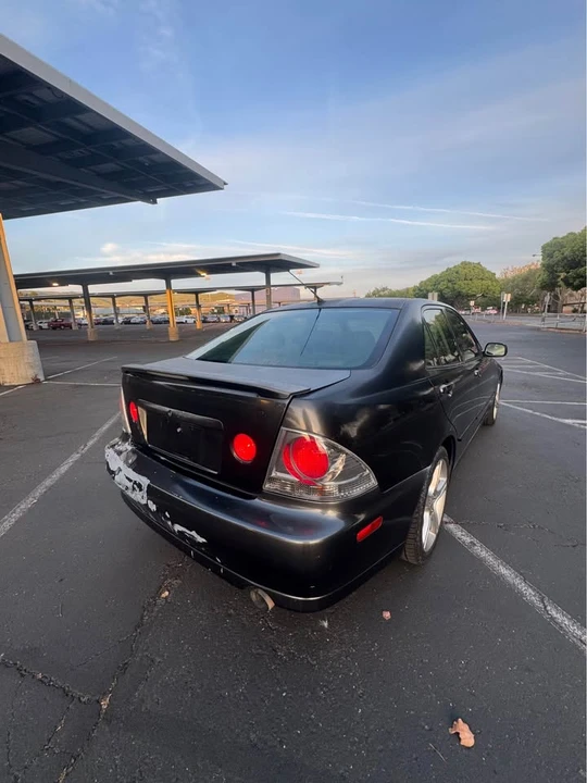 2005 Lexus IS 1st Gen - Image 3 of 7