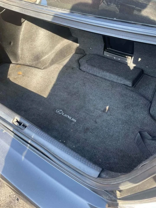 2005 Lexus IS 1st Gen - Image 14 of 19