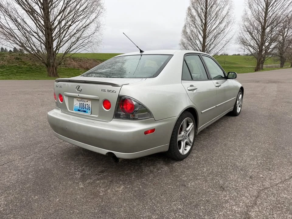 2005 Lexus IS 1st Gen - Image 5 of 17