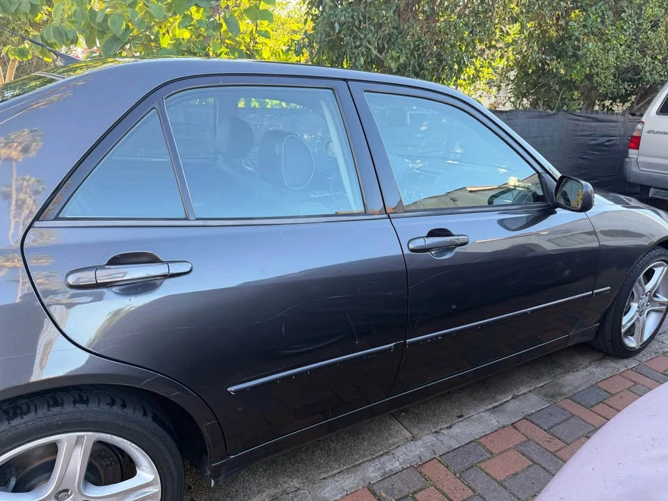 2005 Lexus IS 1st Gen - Image 6 of 18