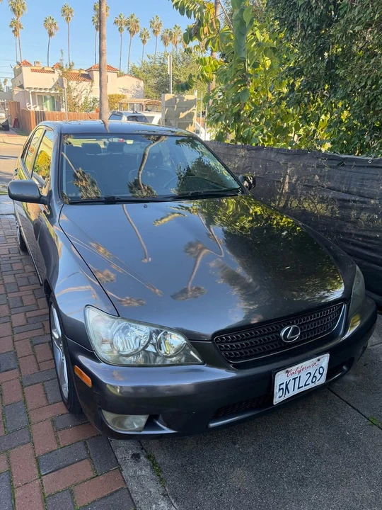 2005 Lexus IS 1st Gen - Image 15 of 18