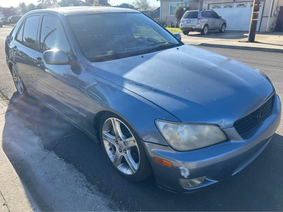 2005 Lexus IS 1st Gen - Image 4 of 6
