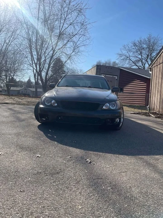 2005 Lexus IS 1st Gen - Image 6 of 19