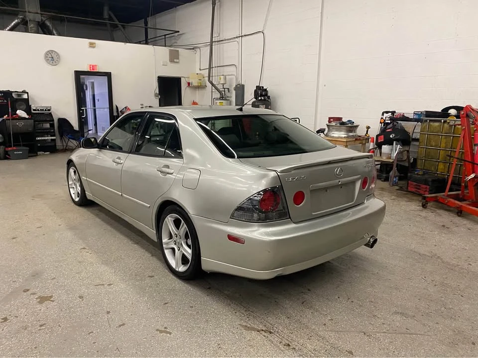2005 Lexus IS 1st Gen - Image 4 of 7