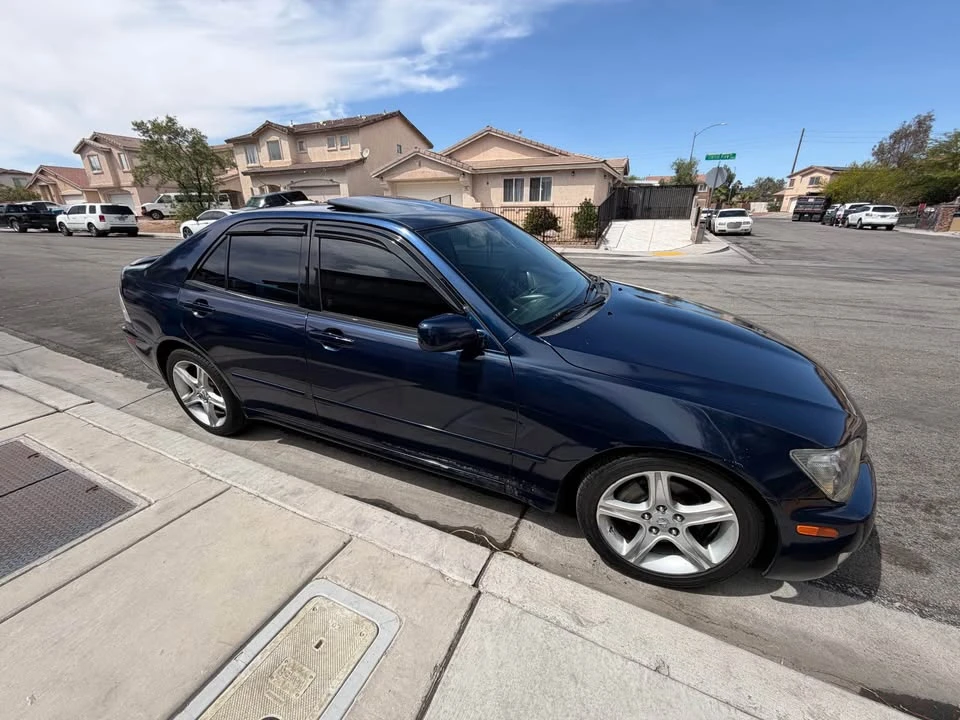 2005 Lexus IS 1st Gen - Image 4 of 20