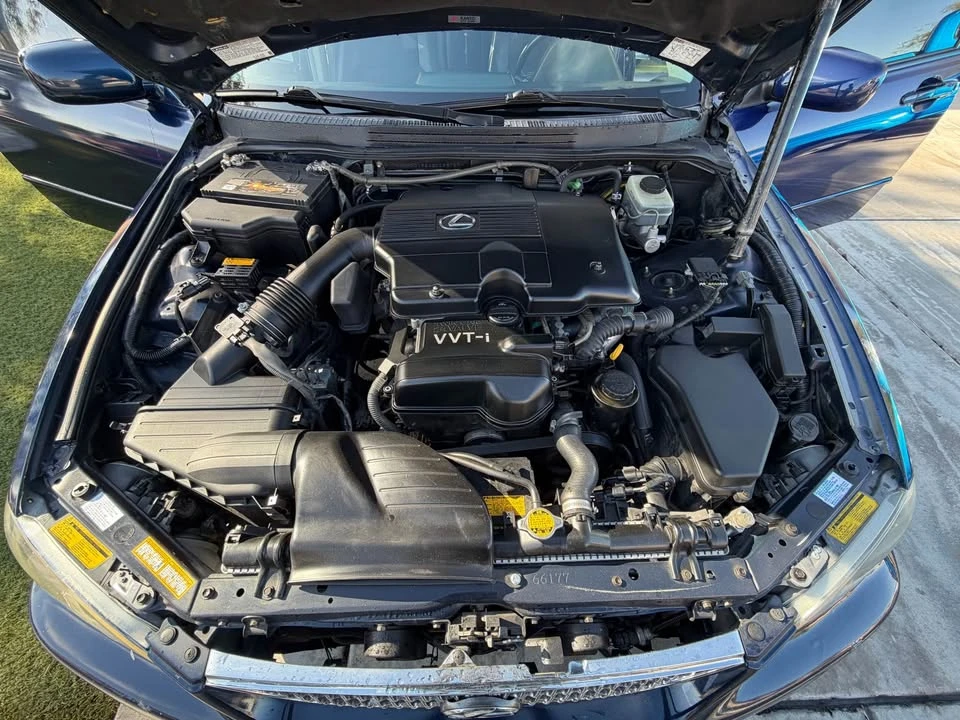 2005 Lexus IS 1st Gen - Image 14 of 20